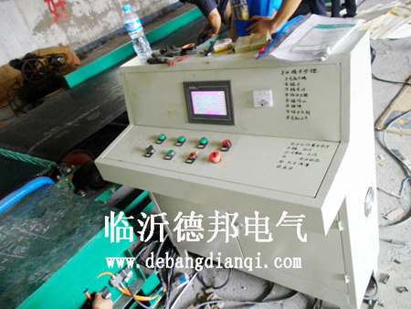 PLC、觸摸屏控制系統207